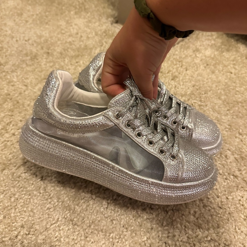 Sparkle tennis shoes
